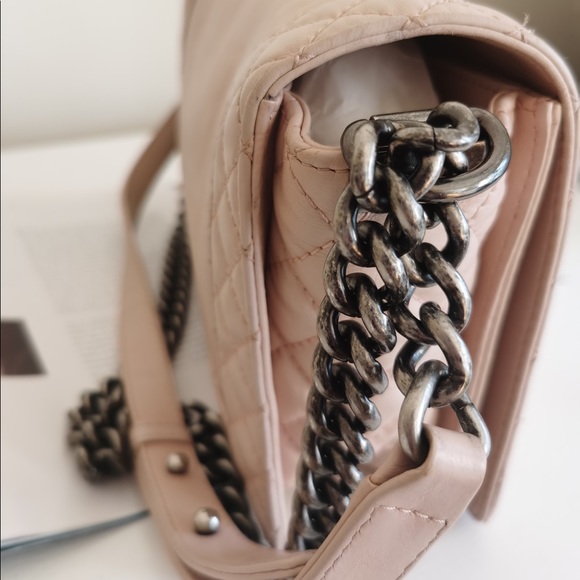 💥MAY Month End SALE in store! Chanel calfskin boy bag light pink - Picture 8 of 12